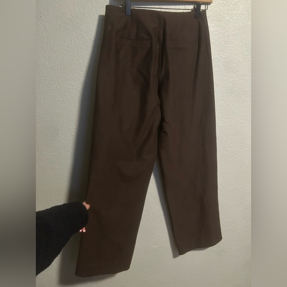 Lululemon Utilitech Relaxed-Fit Mid-Rise Trouser - Picture 8 of 16